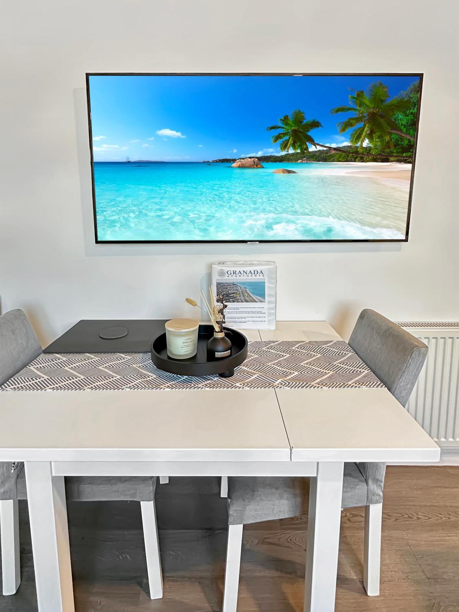 Granada Apartments Queen'S Promenade Blackpool Luaran gambar