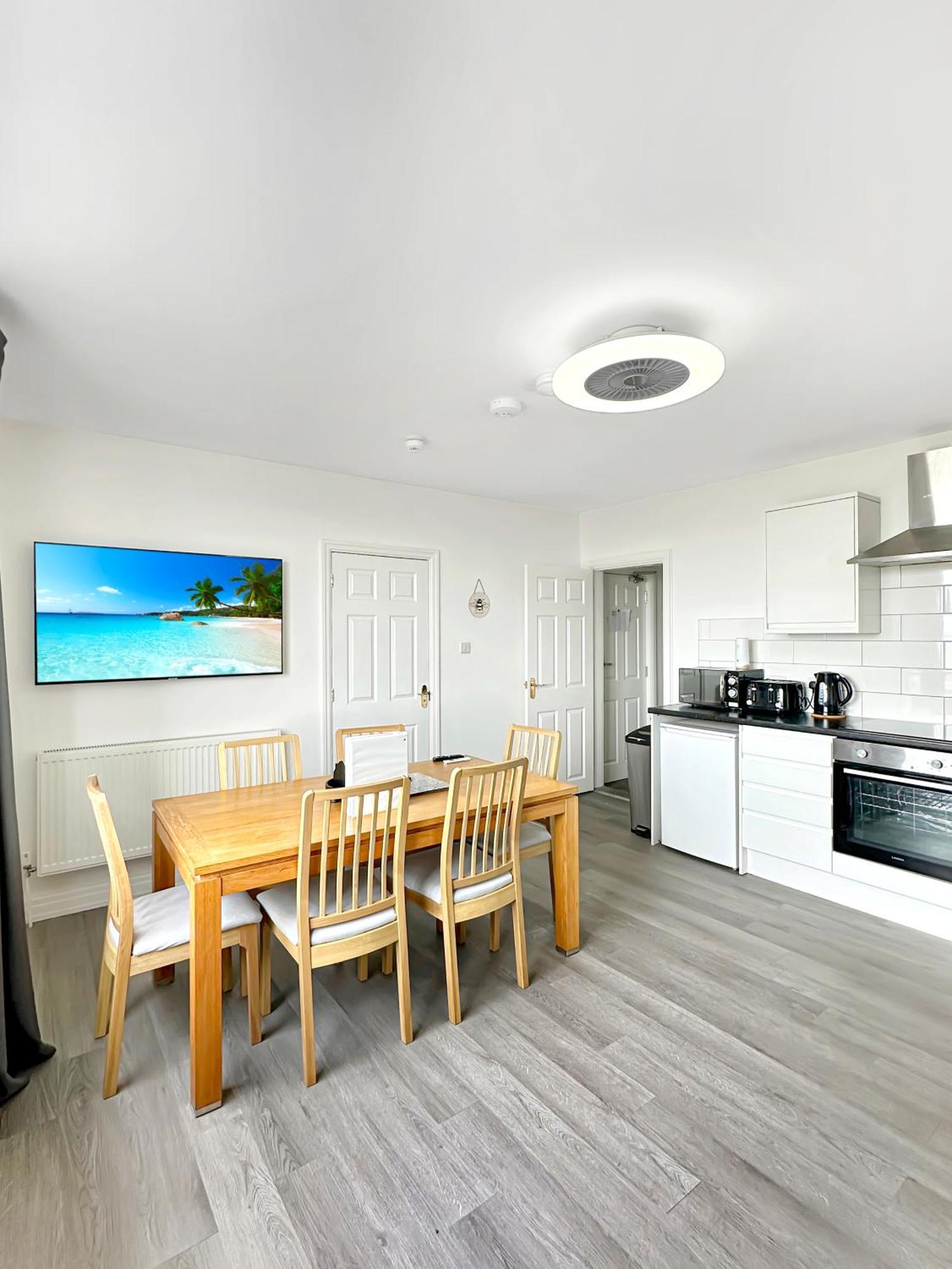 Granada Apartments Queen'S Promenade Blackpool Luaran gambar